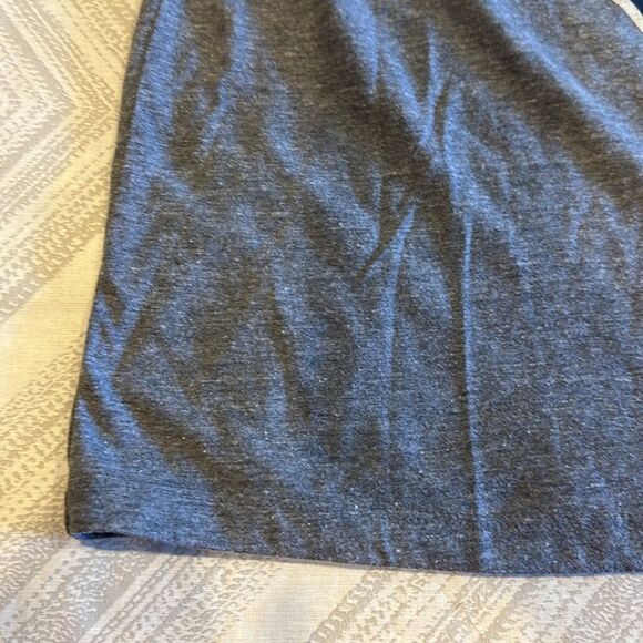 NFL Team Apparel Boys Grey Logo T-shirt - Picture 4 of 6